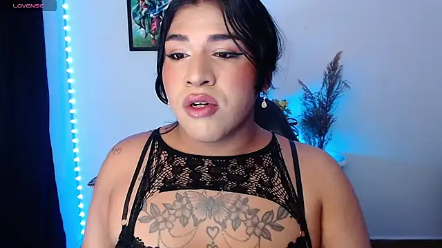 Snapshot of alexiaaross chatting on May 31, 2026, 6:21 am alexiaaross online show from May 31, 2026, 6:21 am