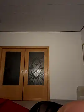 -OLYA- online show from November 15, 2025, 1:47 am