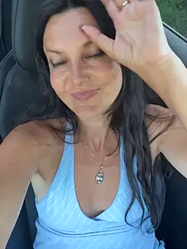 Snapshot of -OLYA- chatting on June 9, 2026, 6:19 pm -OLYA- online show from June 9, 2026, 6:19 pm
