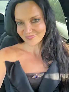 Snapshot of -OLYA- chatting on June 14, 2026, 4:42 pm -OLYA- online show from June 14, 2026, 4:42 pm