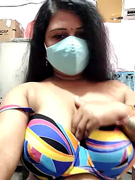 Snapshot of Dr_Chhaya chatting on May 5, 2026, 3:58 am Dr Chhaya online show from May 5, 2026, 3:58 am