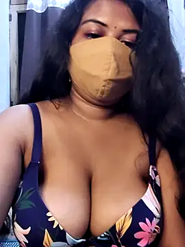 Snapshot of Dr_Chhaya chatting on May 10, 2026, 12:05 am Dr Chhaya online show from May 10, 2026, 12:05 am