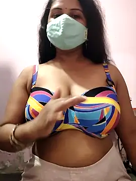 Snapshot of Dr_Chhaya chatting on June 4, 2026, 9:15 am Dr Chhaya online show from June 4, 2026, 9:15 am