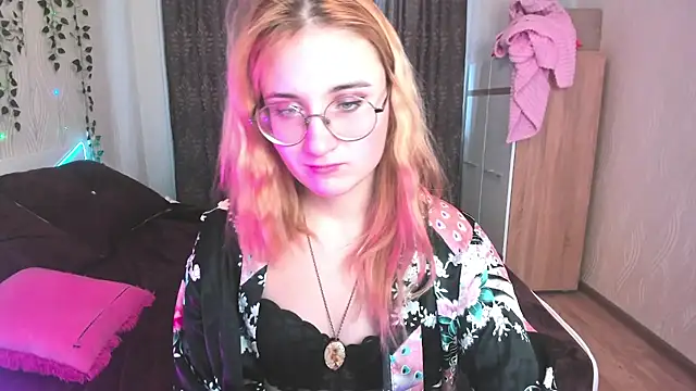 Miss Elsa  online show from January 12, 2025, 9:08 am