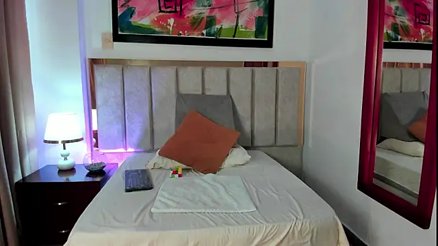 AntonellaHall  online show from January 31, 2025, 12:07 pm