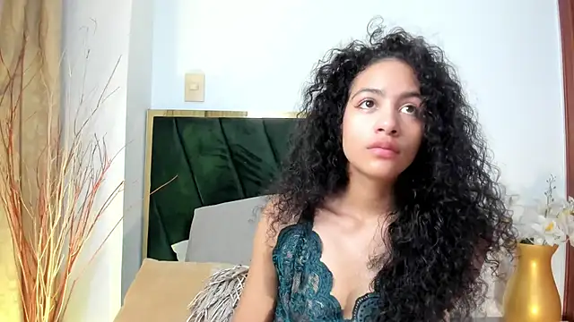 AntonellaHall  online show from September 28, 2025, 2:22 pm