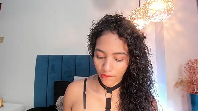 Snapshot of AntonellaHall_ chatting on June 11, 2026, 12:43 am AntonellaHall online show from June 11, 2026, 12:43 am