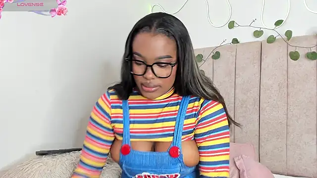 Snapshot of Kaseydelvey chatting on October 27, 2025, 9:41 pm Kaseydelvey online show from October 27, 2025, 9:41 pm