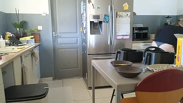 Snapshot of Estrellas_30 chatting on March 5, 2025, 10:55 am Estrellas 30 online show from March 5, 2025, 10:55 am