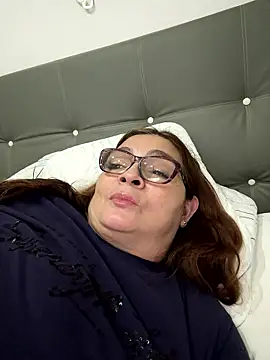 AntonellaAlondra4 online show from January 8, 2026, 10:23 pm