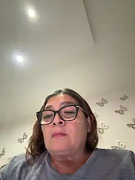 Snapshot of AntonellaAlondra4 chatting on May 29, 2026, 11:47 pm AntonellaAlondra4 online show from May 29, 2026, 11:47 pm