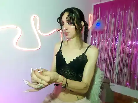 Snapshot of princesskitty111 chatting on December 11, 2024, 4:18 am princesskitty111 online show from December 11, 2024, 4:18 am