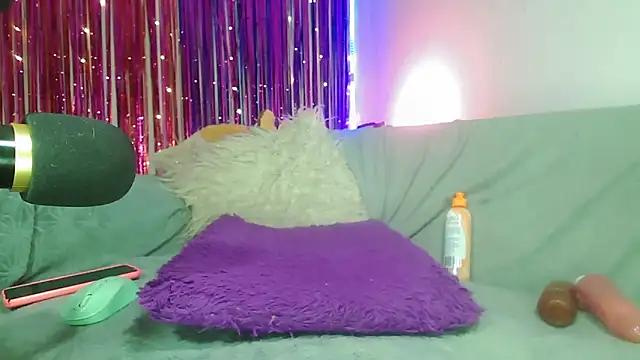 Snapshot of princesskitty111 chatting on January 24, 2025, 9:39 am princesskitty111 online show from January 24, 2025, 9:39 am