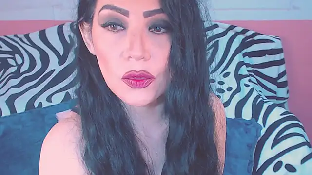 Snapshot of Ary_z chatting on October 10, 2025, 12:53 am Ary z online show from October 10, 2025, 12:53 am