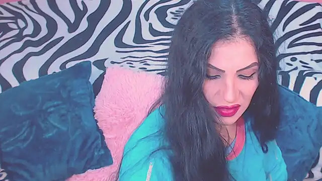 Snapshot of Ary_z chatting on October 12, 2025, 2:32 am Ary z online show from October 12, 2025, 2:32 am