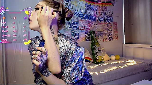 Milky way UwU online show from October 4, 2025, 10:02 am