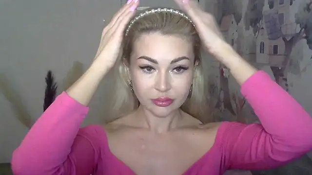 AdeleRoberts online show from February 12, 2025, 3:29 am