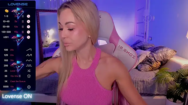 AdeleRoberts online show from July 29, 2026, 1:59 am
