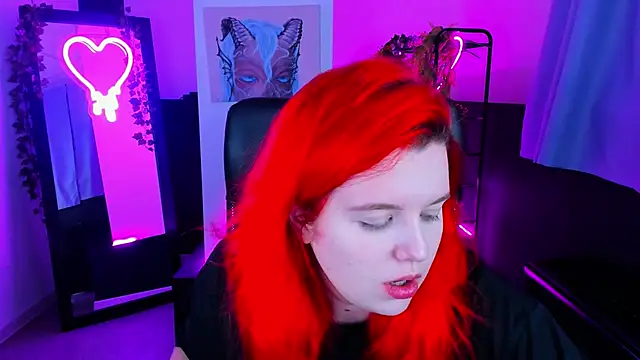 Snapshot of NielletaBlossom chatting on January 3, 2025, 5:10 pm NielletaBlossom online show from January 3, 2025, 5:10 pm