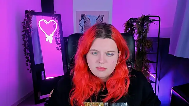 Snapshot of NielletaBlossom chatting on February 7, 2025, 11:45 pm NielletaBlossom online show from February 7, 2025, 11:45 pm