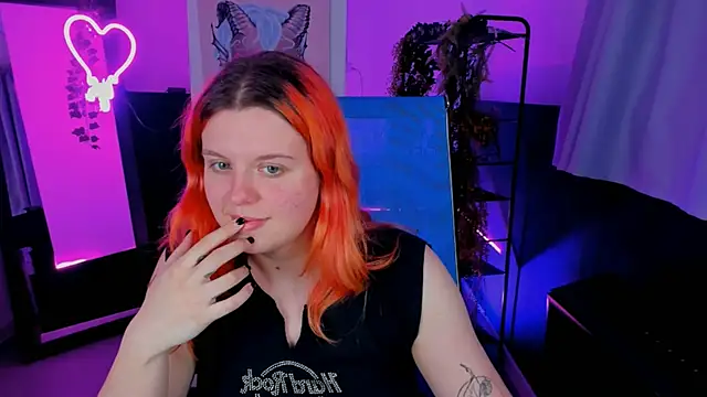 Snapshot of NielletaBlossom chatting on March 10, 2025, 2:26 pm NielletaBlossom online show from March 10, 2025, 2:26 pm