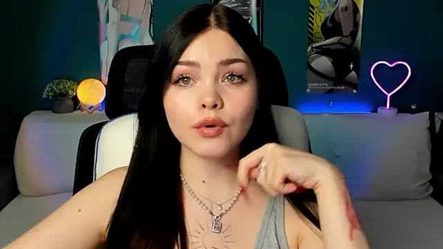 Snapshot of AkiraKatsu chatting on January 20, 2025, 8:18 pm AkiraKatsu online show from January 20, 2025, 8:18 pm