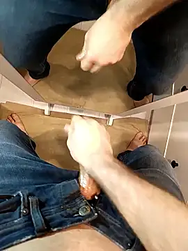 Snapshot of PerfectBisex chatting on January 13, 2026, 7:19 pm PerfectBisex online show from January 13, 2026, 7:19 pm