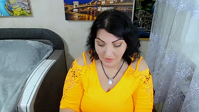 Snapshot of Lady_Boom_Wild_ chatting on October 10, 2025, 2:38 pm Lady Boom Wild online show from October 10, 2025, 2:38 pm