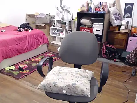 Snapshot of bunnylolaa4 chatting on February 16, 2025, 9:26 am bunnylolaa4 online show from February 16, 2025, 9:26 am