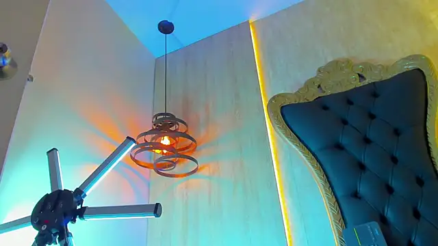 Snapshot of thaddeus_king chatting on March 1, 2025, 1:32 am thaddeus king online show from March 1, 2025, 1:32 am