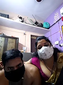 Snapshot of bobbyronak chatting on September 8, 2025, 6:40 pm bobbyronak online show from September 8, 2025, 6:40 pm