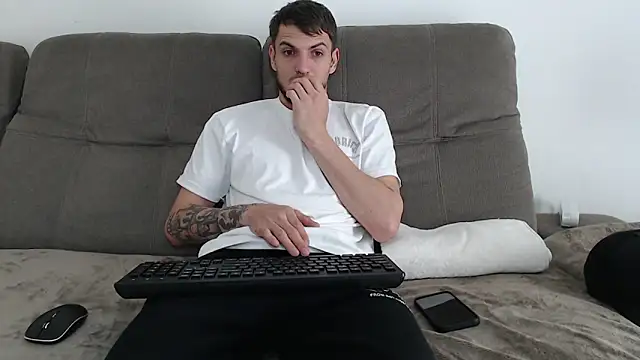 Your perfect boy online show from April 28, 2026, 5:34 am