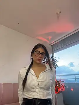 Snapshot of MariaIsabella8 chatting on June 30, 2026, 9:49 pm MariaIsabella8 online show from June 30, 2026, 9:49 pm