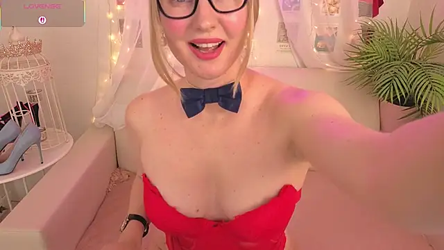 Snapshot of Angel_Nikole chatting on September 24, 2025, 1:53 am Angel Nikole online show from September 24, 2025, 1:53 am