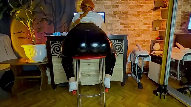 JosephinaBlack online show from February 21, 2026, 3:07 am