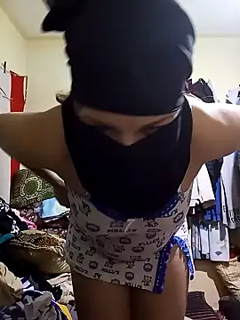 Sirinsx online show from December 11, 2024, 7:57 pm