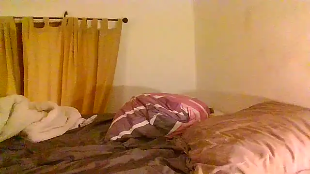 Snapshot of Vespa_Crabo chatting on December 3, 2024, 6:28 pm Vespa Crabo online show from December 3, 2024, 6:28 pm