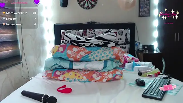 Snapshot of Rachell_111 chatting on February 23, 2025, 6:01 pm Rachell 111 online show from February 23, 2025, 6:01 pm