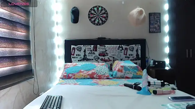 Snapshot of Rachell_111 chatting on February 27, 2025, 2:00 pm Rachell 111 online show from February 27, 2025, 2:00 pm