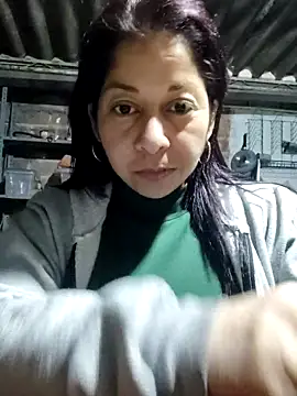 Snapshot of Rachell_111 chatting on September 11, 2025, 12:22 am Rachell 111 online show from September 11, 2025, 12:22 am