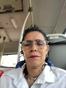 Snapshot of MireyaTorresGu chatting on May 31, 2026, 12:23 pm MireyaTorresGu online show from May 31, 2026, 12:23 pm