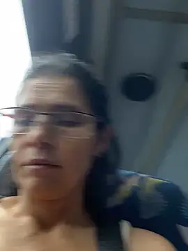 Snapshot of MireyaTorresGu chatting on June 24, 2026, 1:43 pm MireyaTorresGu online show from June 24, 2026, 1:43 pm