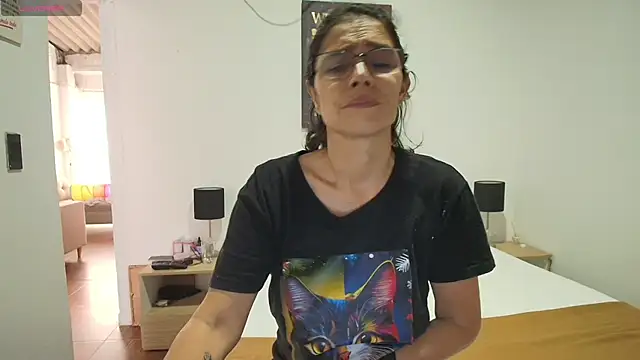 Snapshot of MireyaTorresGu chatting on August 1, 2026, 12:04 pm MireyaTorresGu online show from August 1, 2026, 12:04 pm