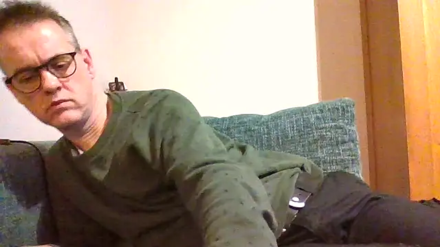 Hectorthyssen1 online show from January 10, 2025, 11:18 pm