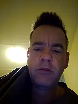 Hectorthyssen1 online show from January 12, 2025, 8:36 am