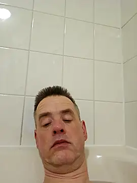 Hectorthyssen1 online show from January 31, 2025, 8:33 pm