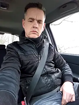 Hectorthyssen1 online show from February 12, 2025, 4:11 pm