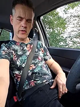 Hectorthyssen1 online show from September 15, 2025, 2:50 pm