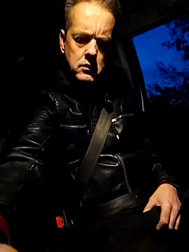 Hectorthyssen1 online show from November 4, 2025, 4:39 pm