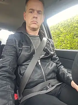 Snapshot of Hectorthyssen1 chatting on May 19, 2026, 2:45 pm Hectorthyssen1 online show from May 19, 2026, 2:45 pm
